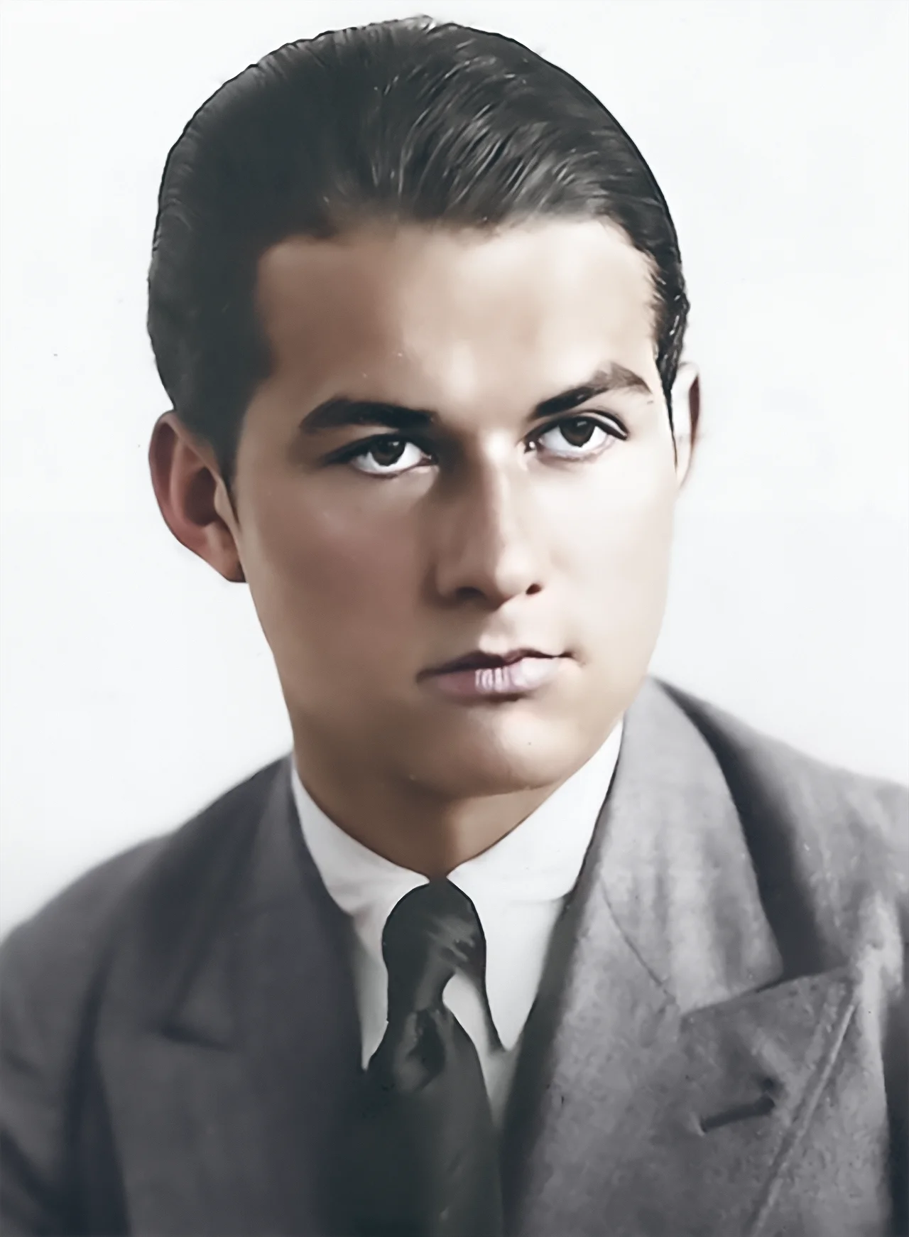An colorized image of Hanns Sharff in 1939